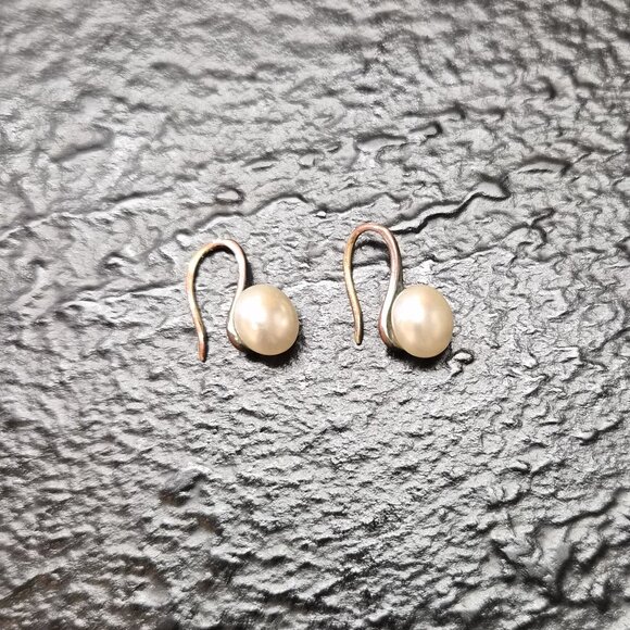 S999 Fine Silver & Button Pearl Earrings Small Vintage Hooks Kids Jewelry Dainty - Picture 2 of 6